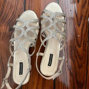 Gold wedges size 6.5